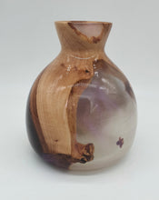 Load image into Gallery viewer, Avocado Vase