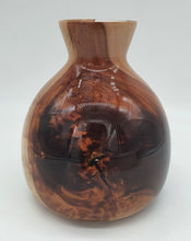 Load image into Gallery viewer, Avocado Vase
